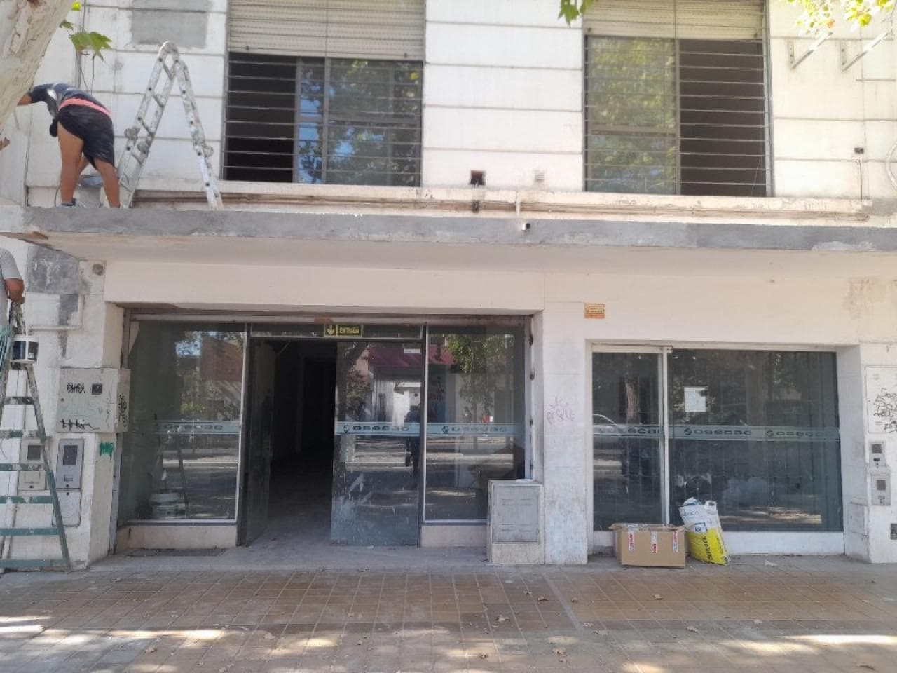 Alquilo Inmueble. Dentro De Las 4 Avenidas Mas Importantes Del Gran San Juan.ideal Empresas